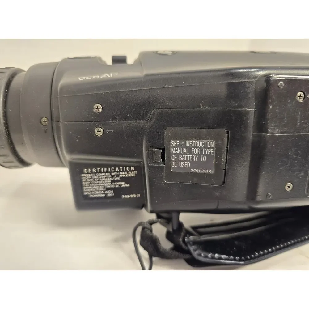 Sony CCD-F401 Video 8 Camcorder 3-941-809-01 Untested See Pics